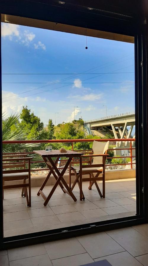 Canal Luxury Apartments Nea Poteidaia Exterior foto