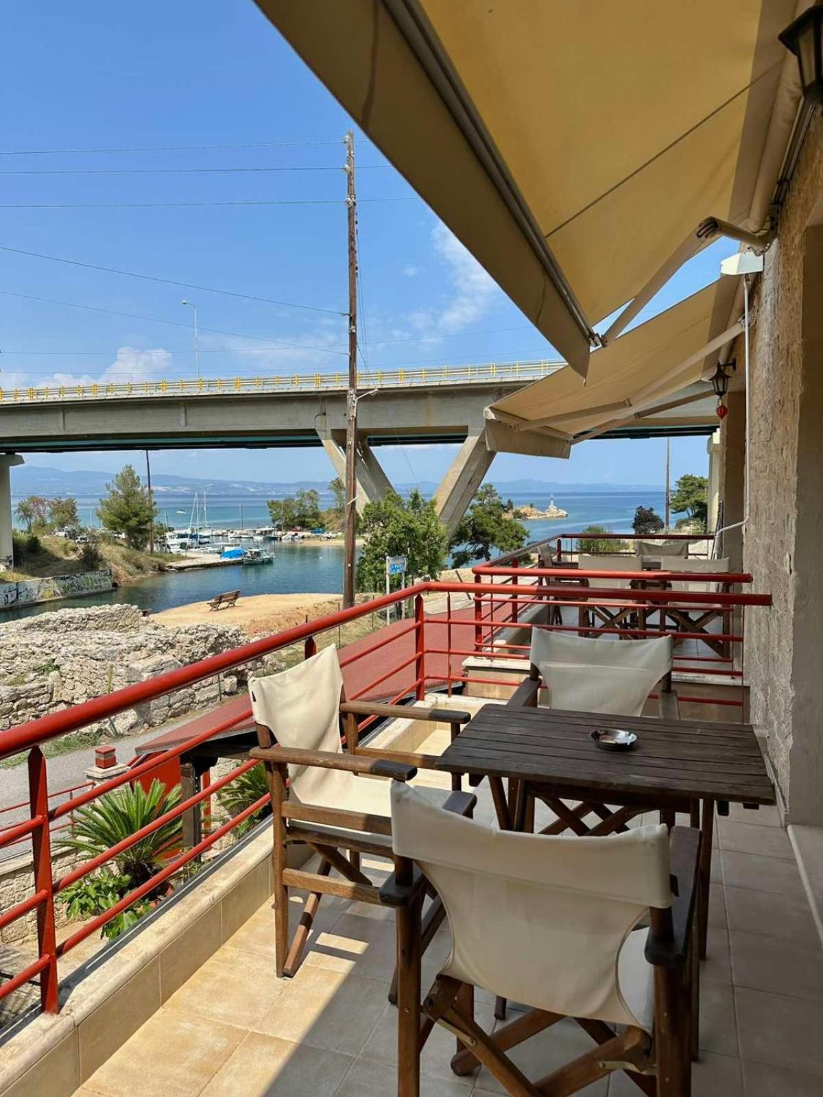 Canal Luxury Apartments Nea Poteidaia Exterior foto
