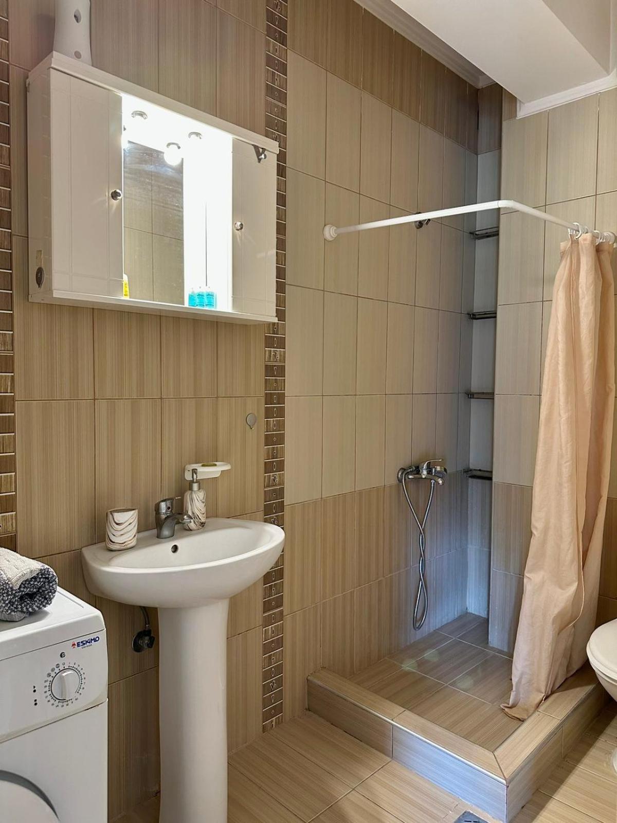 Canal Luxury Apartments Nea Poteidaia Exterior foto
